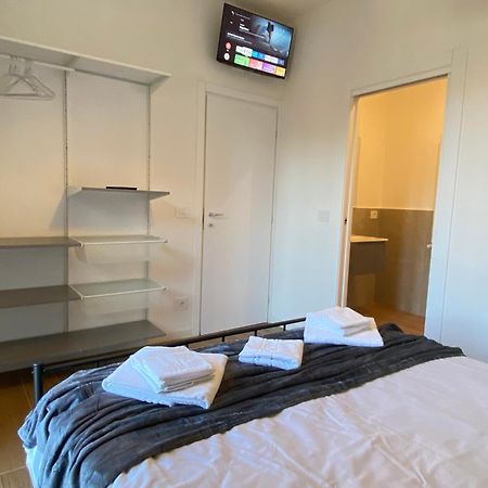 Avantgard Rooms Red Carpet Bologna Esterno foto